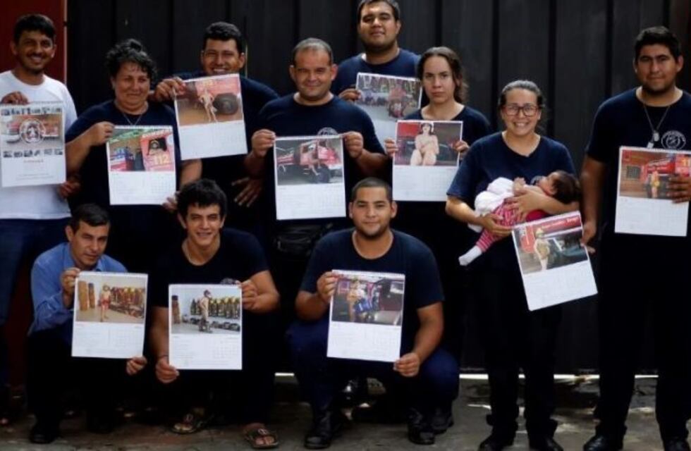 Bomberos de Paraguay posaron desnudos en señal de protesta: "El Estado nos tiene en bolas"