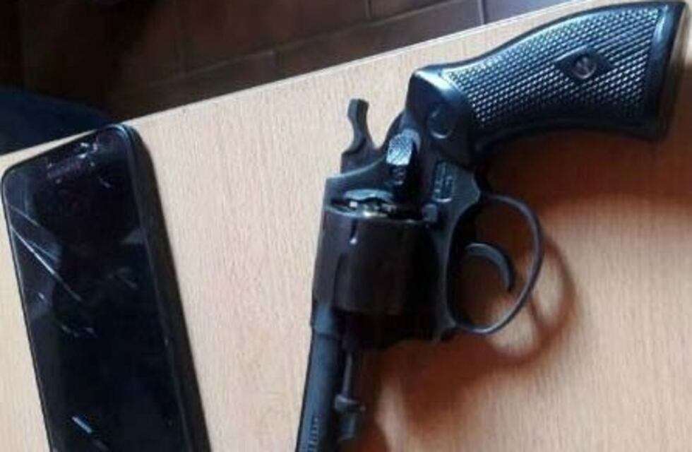 Un joven repartidor resultó baleado en un intento de robo en barrio Ivba