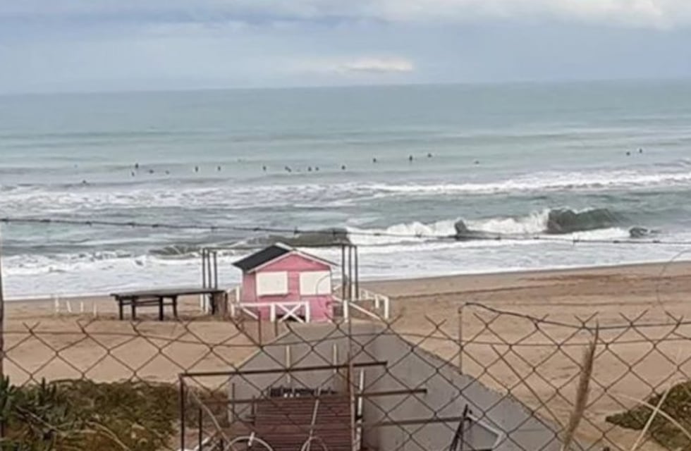 Marplatenses se saltearon las excepciones a la cuarentena: corrieron y surfearon