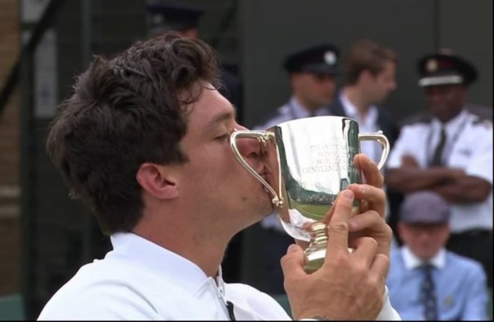 Gustavo Fernández, campeón en Wimbledon y un premio para la polémica