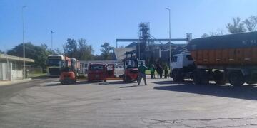 El STIA Arroyito realiza reclamos en las porterías de ARCOR