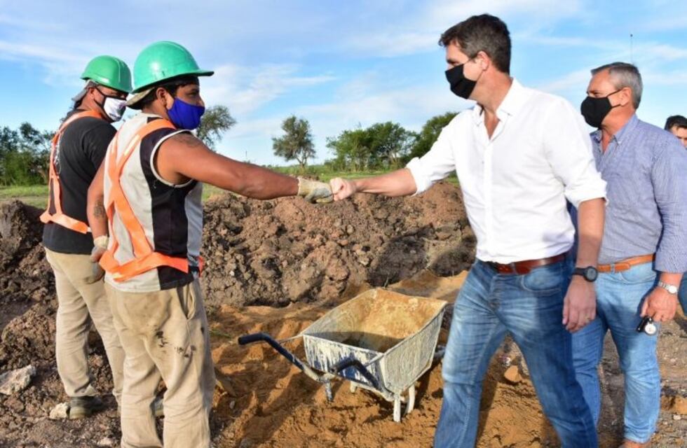 Enrique Cresto recorrió obras en Entre Ríos