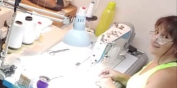 Solidaridad en plena cuarentena: una mujer fabrica barbijos y los regala a quienes los necesitan