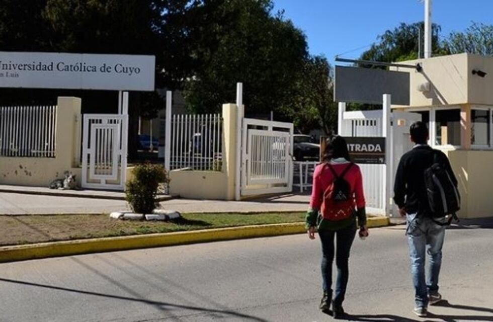 Luego de los reclamos, la UCCuyo bajó el costo de la matrícula
