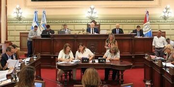 El dirigente socialista propone que la iniciativa tenga preferencia en el recin\u002E (@diputadossf)