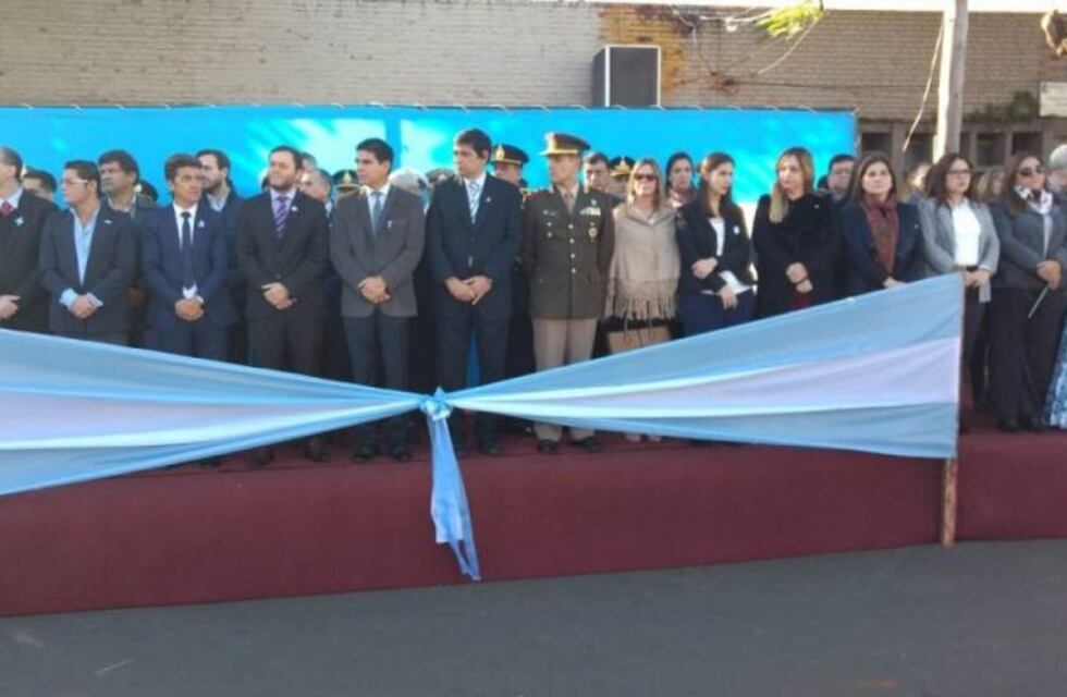 Losada pidió unión y respeto en el festejo del 25 de Mayo en Posadas