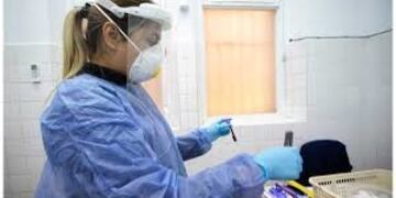 En un noviembre con cifras en disminución, este domingo reportaron 832 contagios\u002E