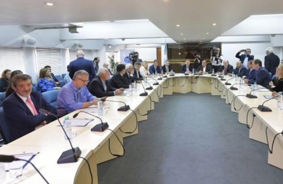 Lifschitz se sumó a la reunión de gobernadores peronistas por los Fondos del Conurbano