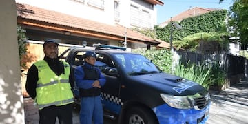 28 10 2016 VICENTE LOPEZ asesinan Matan en una entradera a Roberto Chwat dueu00f1o de la editorial de libros infantiles sigmar operativo en la calle Lisandro la Torre al 1600 donde vivia y fue asesinado por delincuentes rnDYN02, BUENOS AIRES 28/10/2016, EL PR