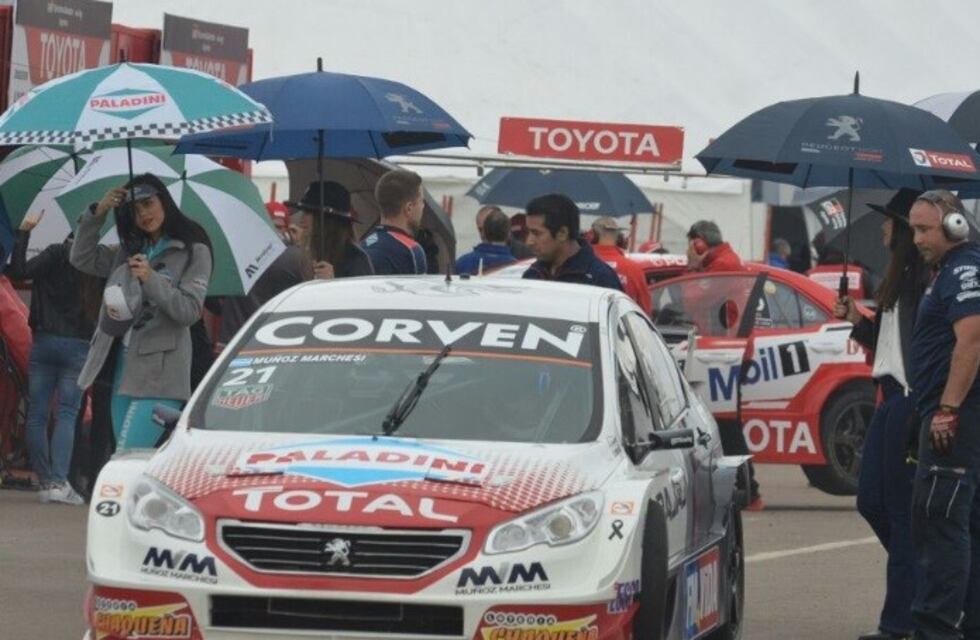 El Súper TC 2000 ya puso primera en Mendoza