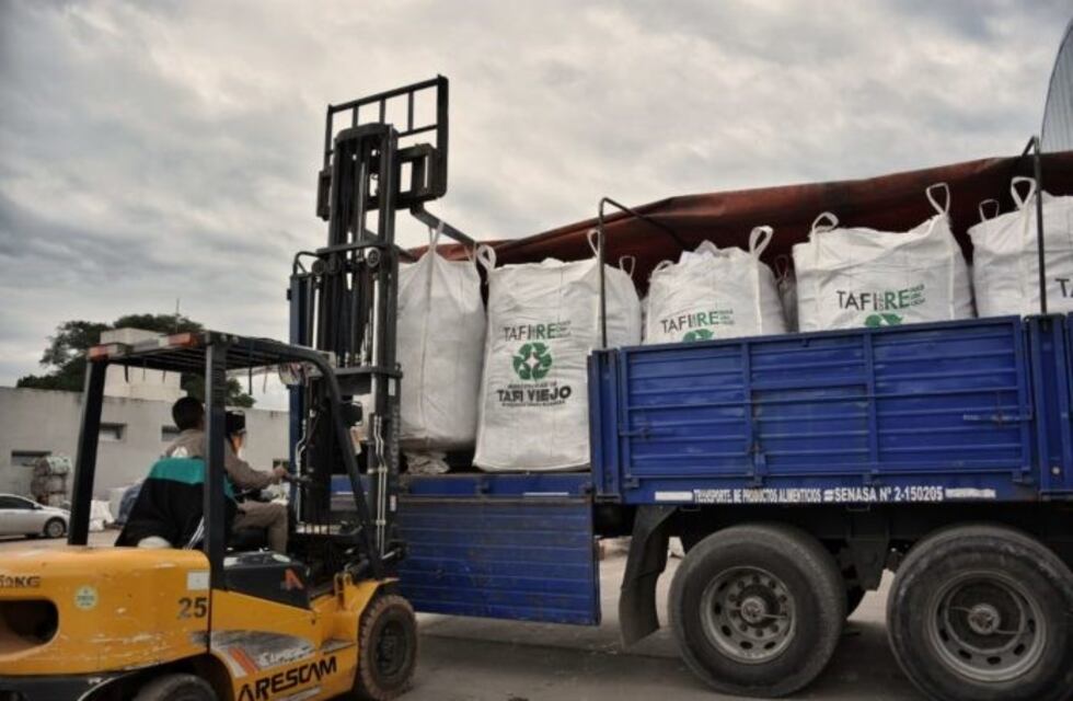 CIAT: 6 toneladas de papel planilla partirán rumbo a Buenos Aires