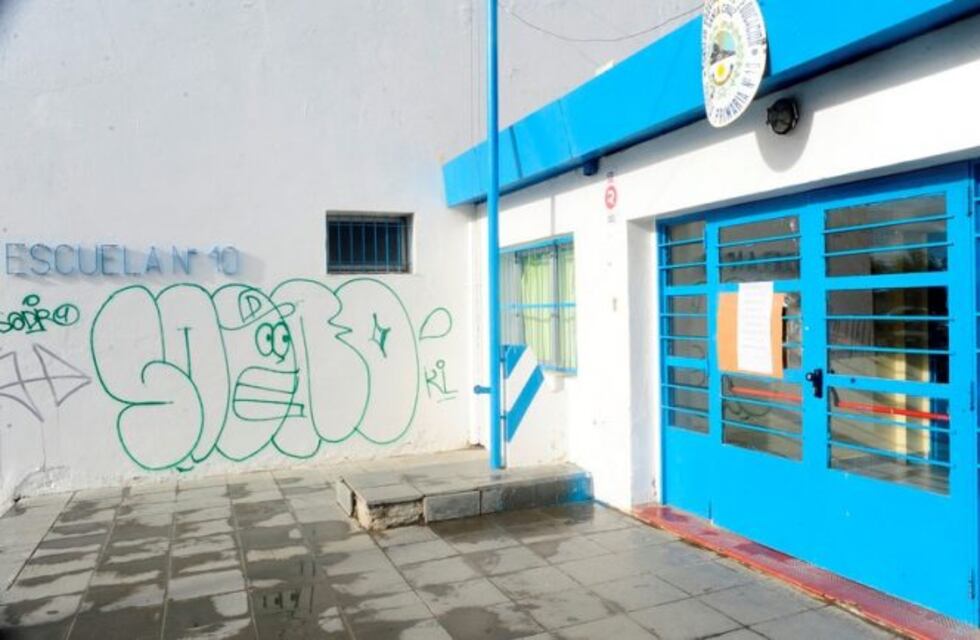 El FVS usa los establecimientos educativos para hacer política