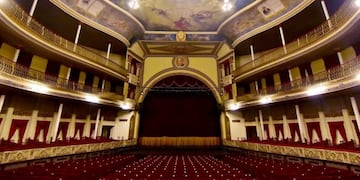 La Municipalidad de La Plata informó que, tras la habilitación de la Provincia, los teatros de la ciudad podrán retomar la presentación de obras, grupos musicales o distintas producciones artísticas vía streaming (Municipalidad de La Plata)