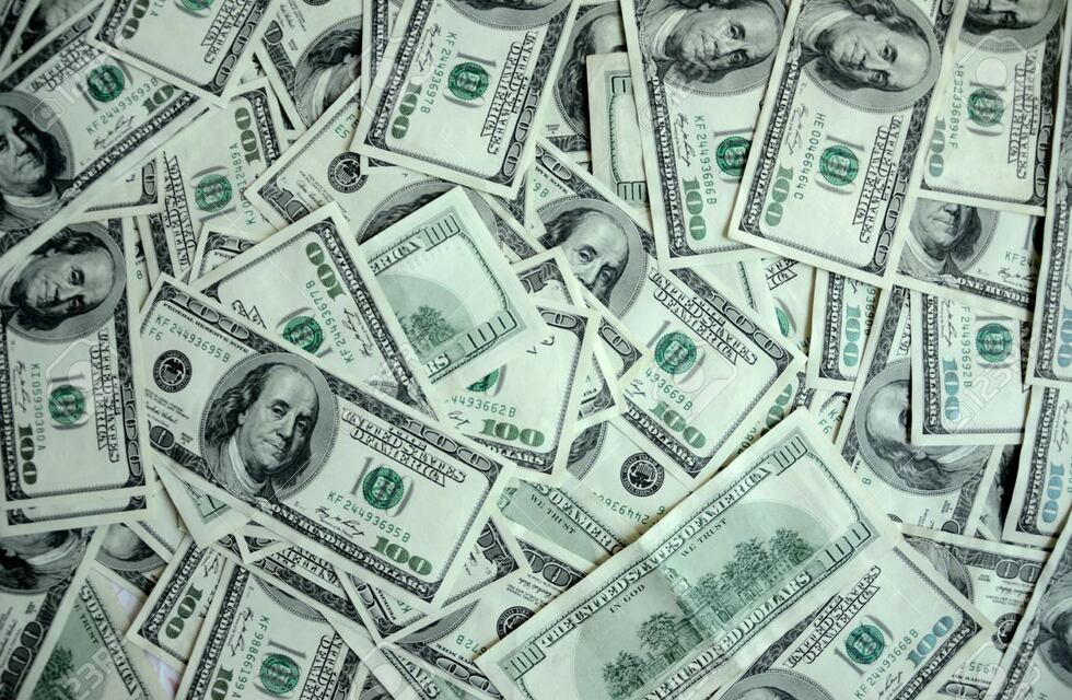 El dólar blue volvió a pegar el salto y subió $60 en Córdoba: así cerró este lunes 20 de mayo