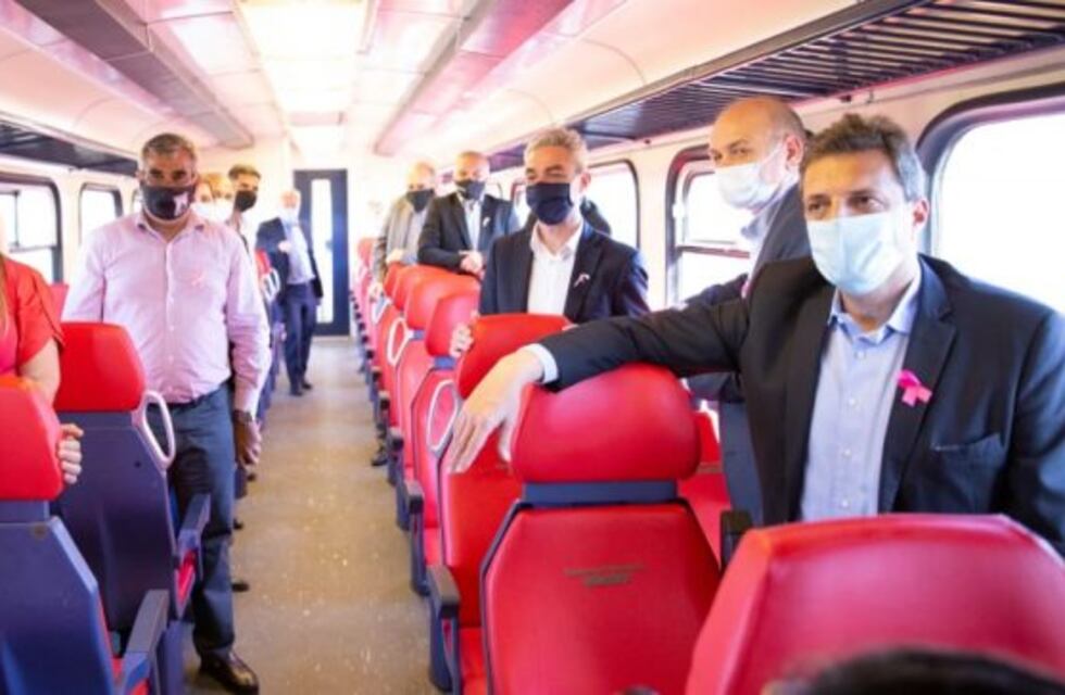 Un paseo inaugural en el el Tren Metropolitano entre Posadas y Garupá