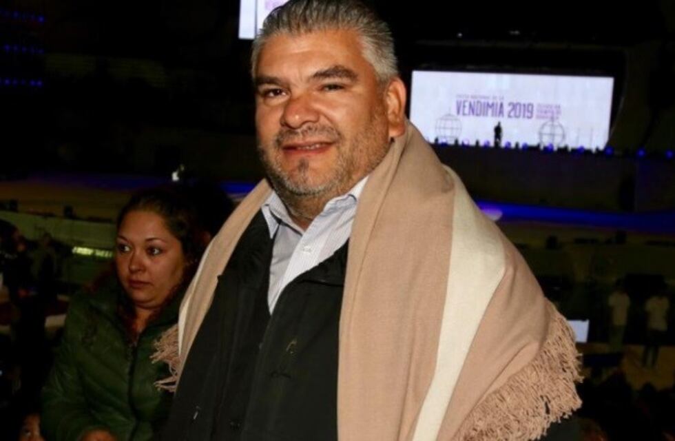 Gareca deberá ir a la Legislatura a explicar por el desaire a la Virgen