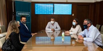 Se suman pymes al servicio de billetera virtual en el programa de Mendoza Activa