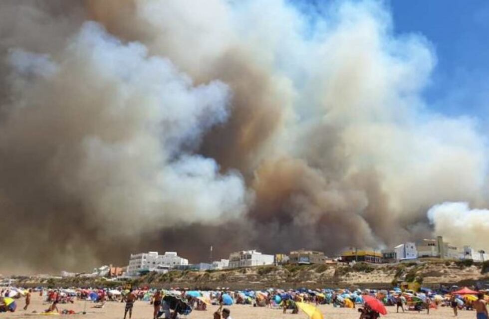 Aseguran que el incendio en Las Grutas se produjo por una chispa en las vías del tren