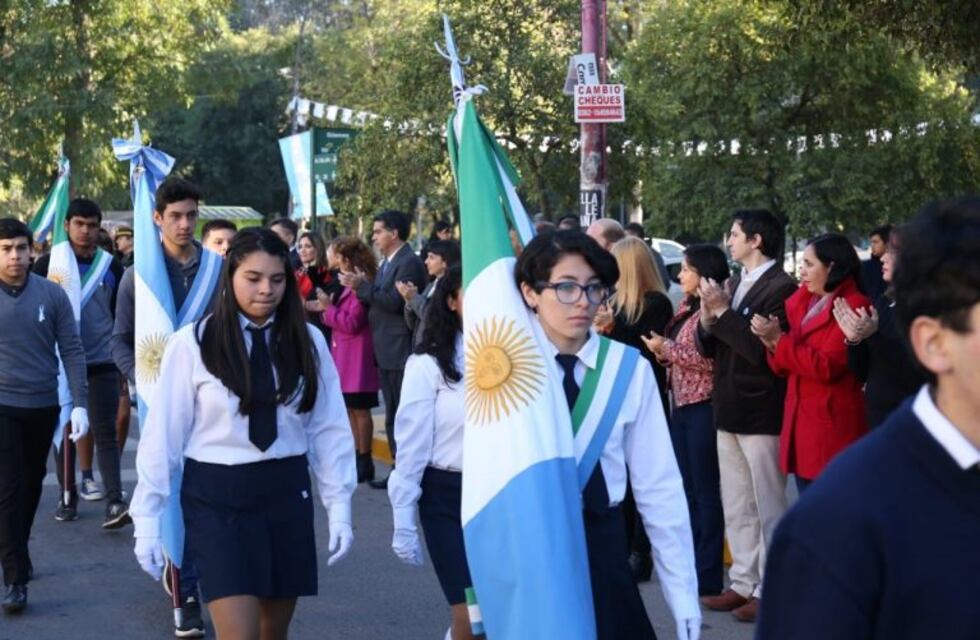 Resistencia tuvo un acto sencillo y emotivo por el Día de la Bandera