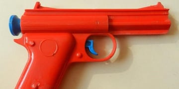 Arma de juguete\u002E