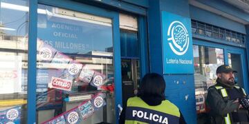 DYN02, BUENOS AIRES 06/09/2017, TRES POLICÍAS BONAERENSES FUERON DETENIDOS JUNTO A OTRAS 54 PERSONAS EN LA ZONA SUR DEL CONURBANO EN EL MARCO DE UNA INVESTIGACIÓN VINCULADA CON EL JUEGO CLANDESTINO\u002E FOTO: DYN/GENTILEZA\u002E