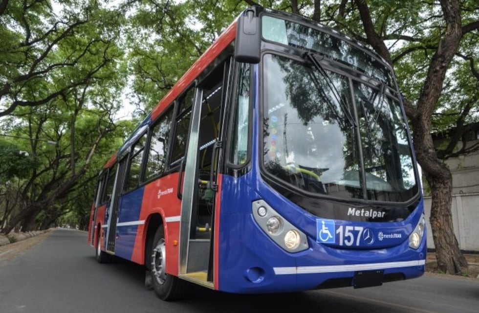 Docentes y celadores no pagarán pasajes en MendoTran
