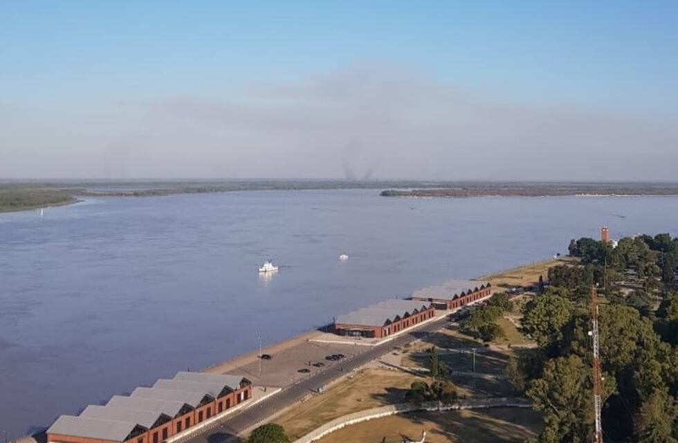 Rosario denunció ante la justicia federal la quema de pastizales en las islas