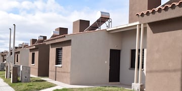 El Estado provincial dispondrá de mil millones de pesos para la construcción de 619 casas en el Programa Provincial de Viviendas.