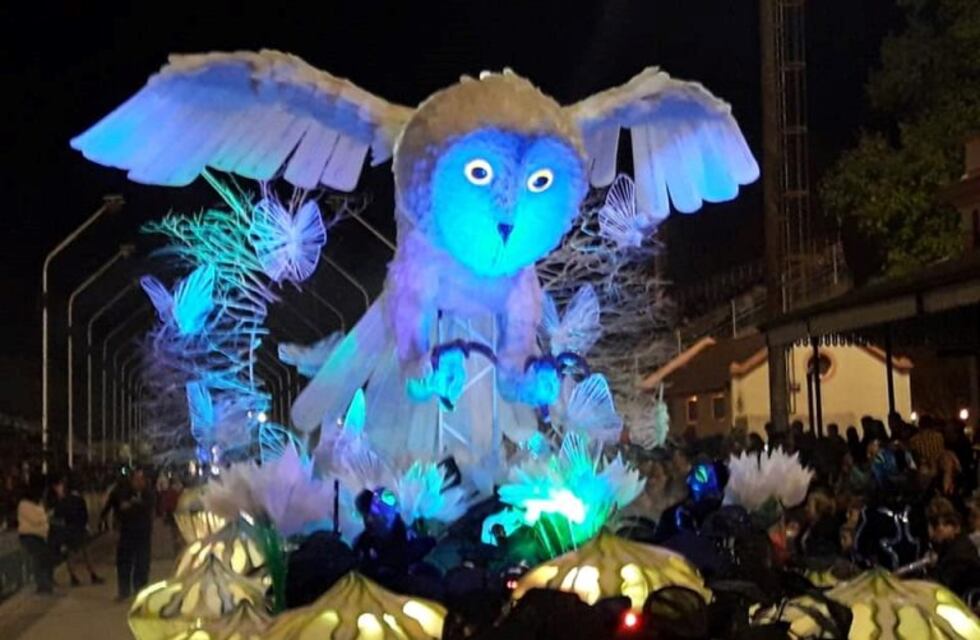 Desfile de Carrozas: Nocturna Primavera y Malva ganaron la edición 2018