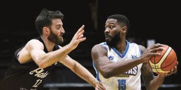 Regatas Corrientes enfrenta a Ferro