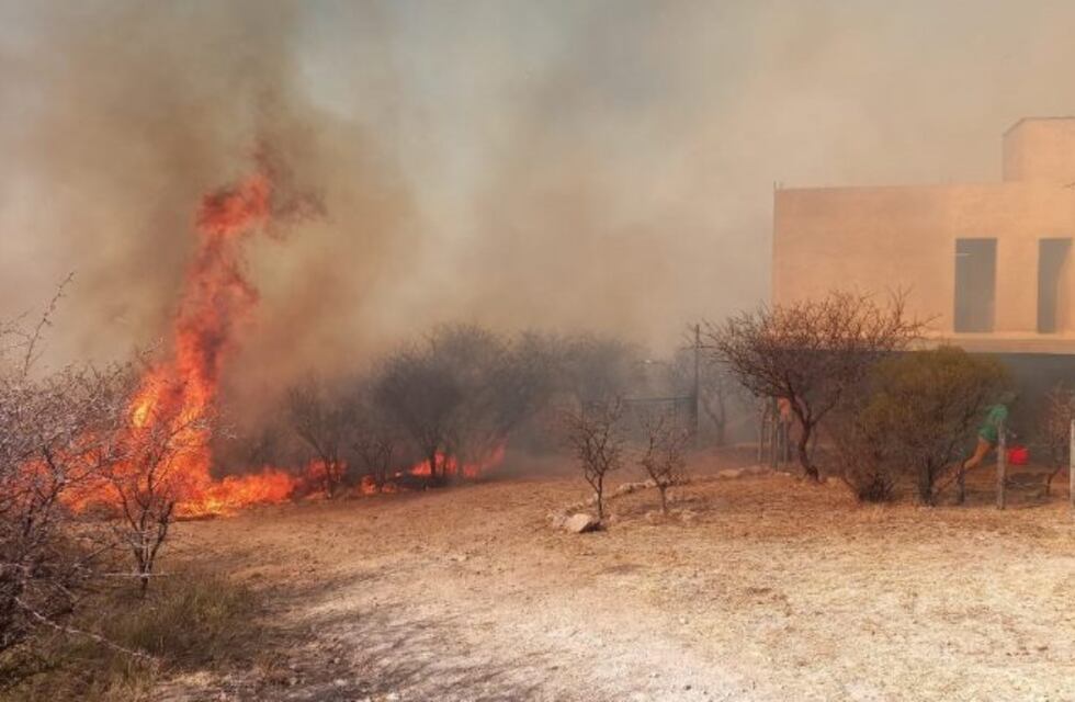 Incendio en la zona de Quebrada del Tintero