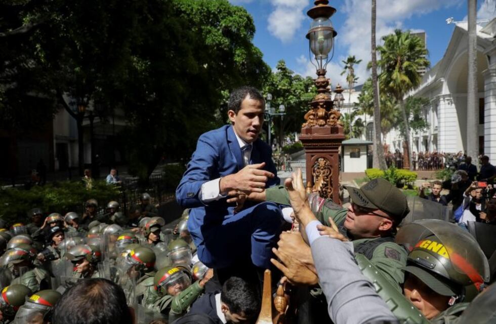 Estados Unidos asegura que la elección parlamentaria en Venezuela fue una "farsa"