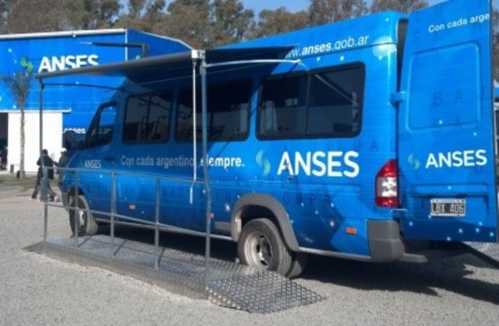 Terciados Paraíso: Anses realizó un operativo de asistencia a los ciudadanos