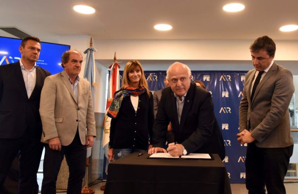 Se firmaron los contratos para levantar la nueva terminal del Aeropuerto Islas Malvinas