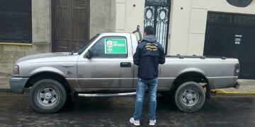 Se trata de un Ford Ranger, con pedido de secuestro en Lomas de Zamora\u002E (El Informante)
