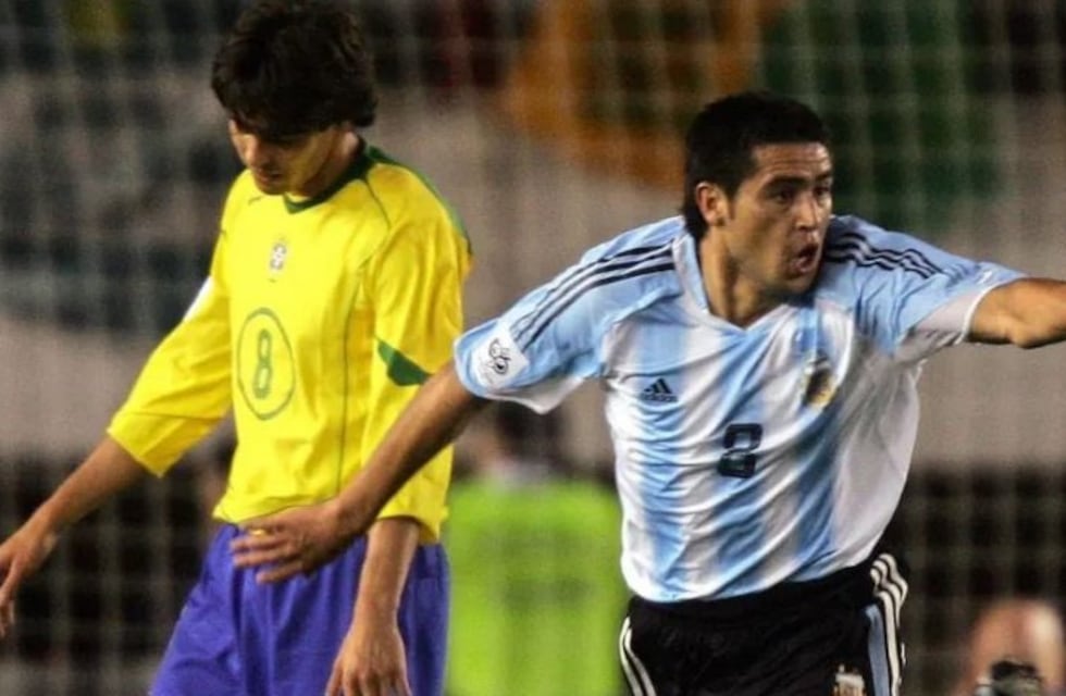 Argentina-Brasil: se cumplen 15 años del día en que Riquelme fue ovacionado en el Monumental