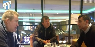 Mario Leito encabezó las tratativas para que el Ruso siga un año más en el Decano\u002E