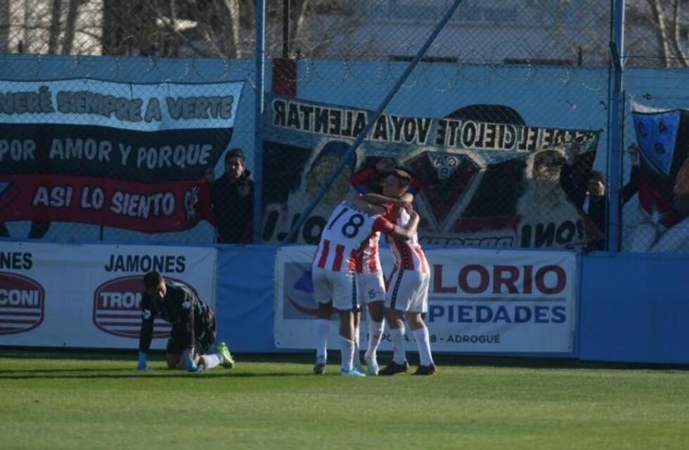 César Zabala y la racha de Instituto: "Lo que me deja conforme es hacer goles"