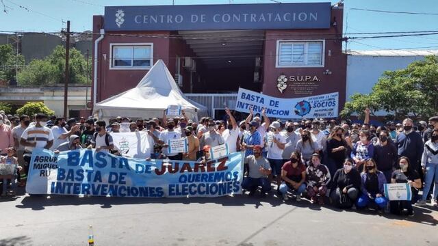 Sigue el paro portuario pero se abrió un canal de diálogo