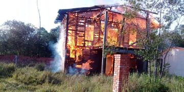 Se incendió una casa en Eldorado
