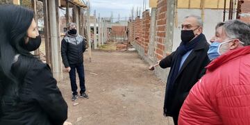 Recorrida por el edificio de la escuela de Presidente Roca