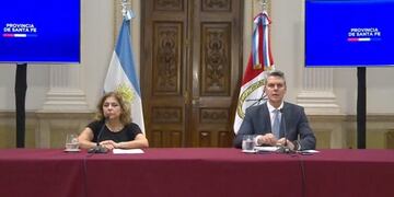 Sonia Martorano y Alejandro Grandinetti encabezaron la conferencia de prensa\u002E (@gobsantafe)