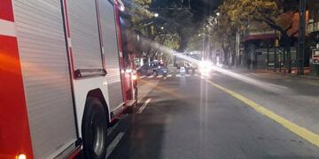 El incendio afectó una parte de las instalaciones del Correo Argentino en Córdoba\u002E