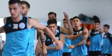 Belgrano trabajó este martes en el gimnasio y luego hizo algo de fútbol