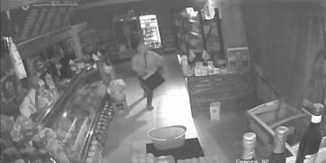 Las cámaras de seguridad captaron el movimiento del ladrón\u002E