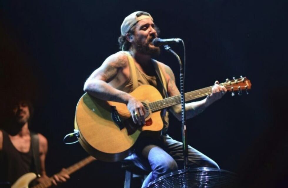 Video: Aquí, el tema nuevo de La Vela Puerca