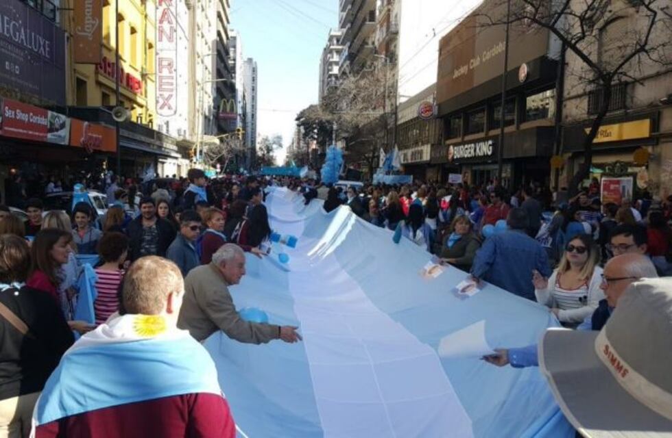 En fotos, la marcha pro vida en Córdoba contra la legalización del aborto