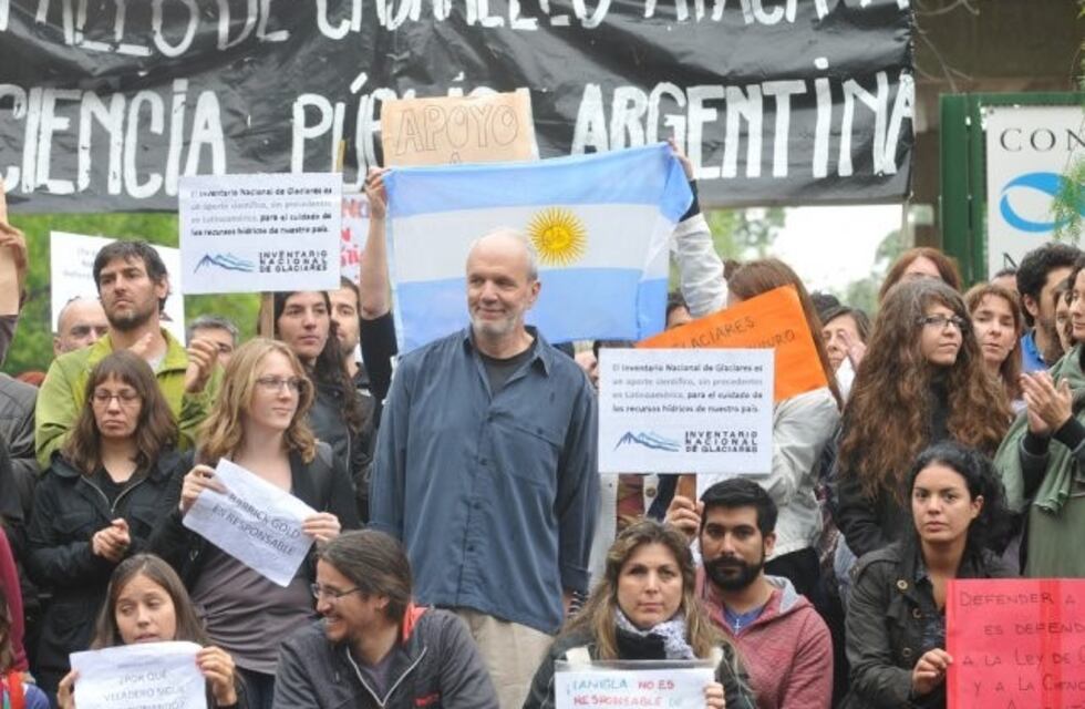 El rector de la UNCuyo también defendió a Villalba