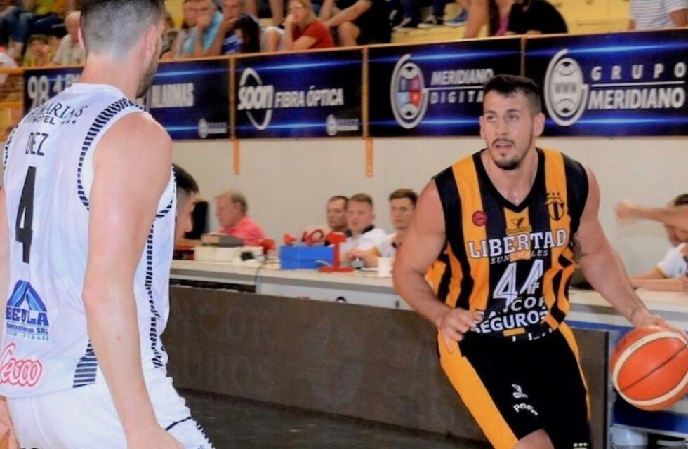 Olímpico tuvo un mal cierre de partido y cayó frente a Libertad de Sunchales