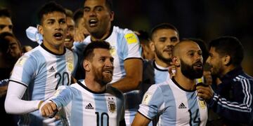Leo Messi y compañía festejan la clasificación a Rusia 2018 en Quito, Ecuador\u002E REUTERS/Edgard Garrido